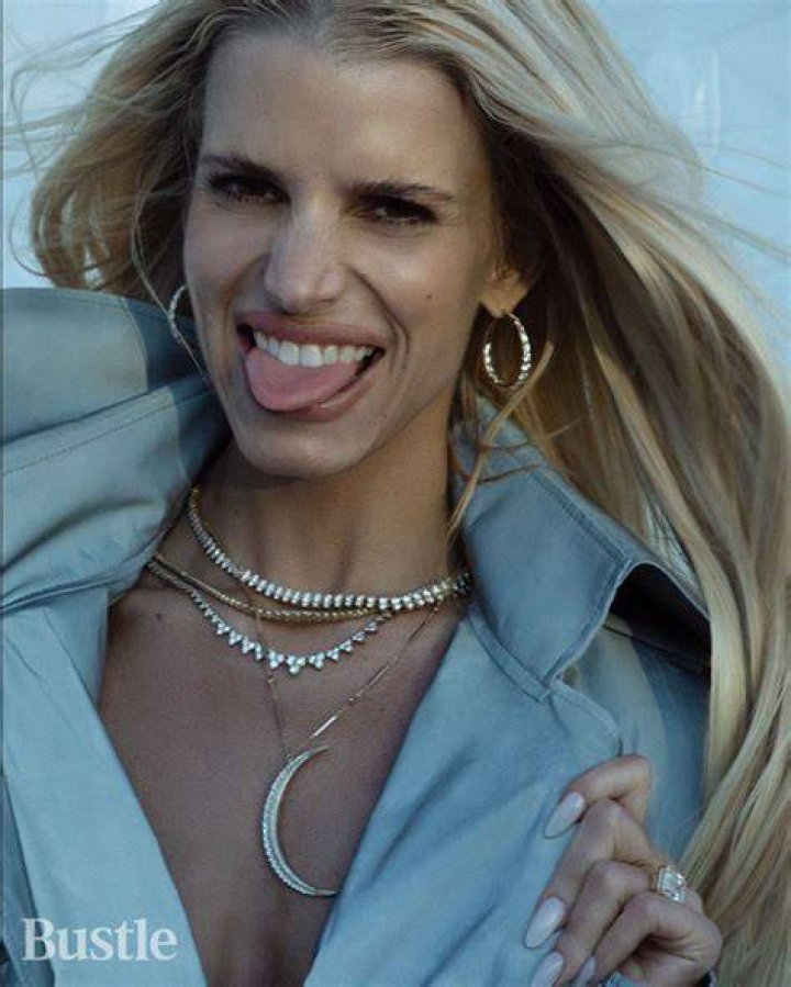 Jessica Simpson talks of her frightening post-pregnancy tuck infection in ‘Open Book’! Jessica Simpson talks of her frightening post-pregnancy tuck infection in ‘Open Book’!