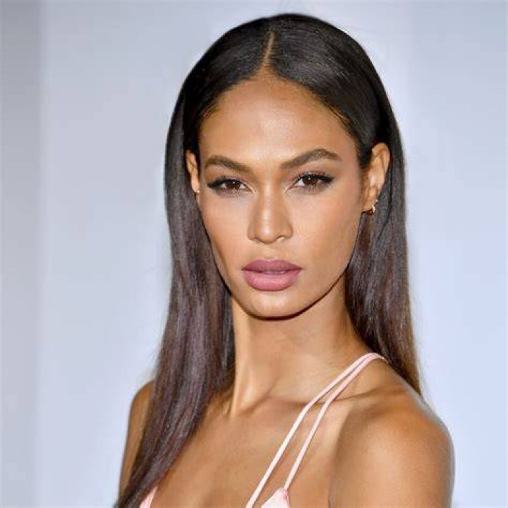 Joan Smalls photo
