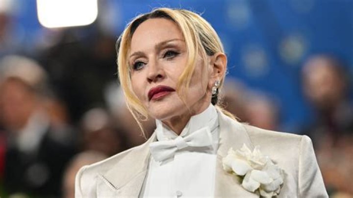 Madonna photo 2