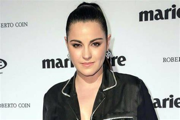 Mailte Perroni net worth